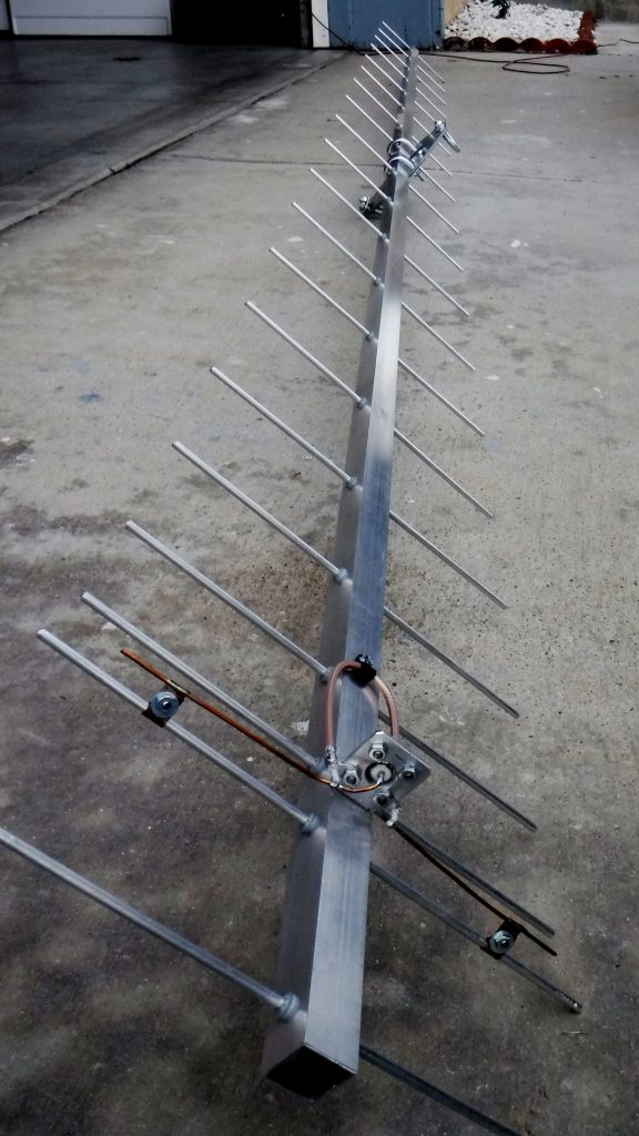 long boom antenna for 70 centimeters